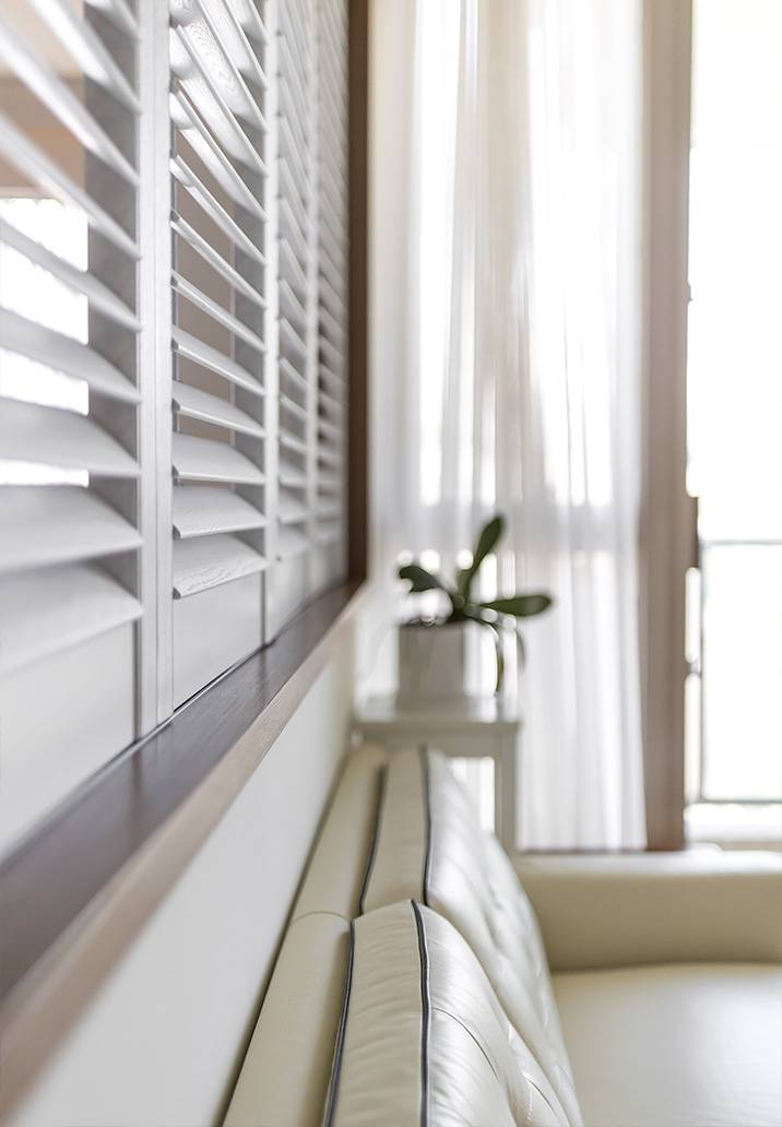 Right vertical image